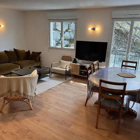 Apartmán Large 3 Bedrooms With Direct Access To 3 Vallees Cable Car Brides-les-Bains